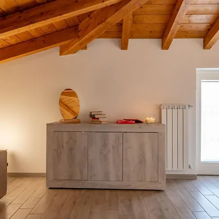 5 Il Tornante アパート *