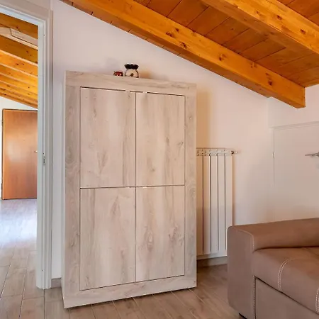 アパート 5 Il Tornante